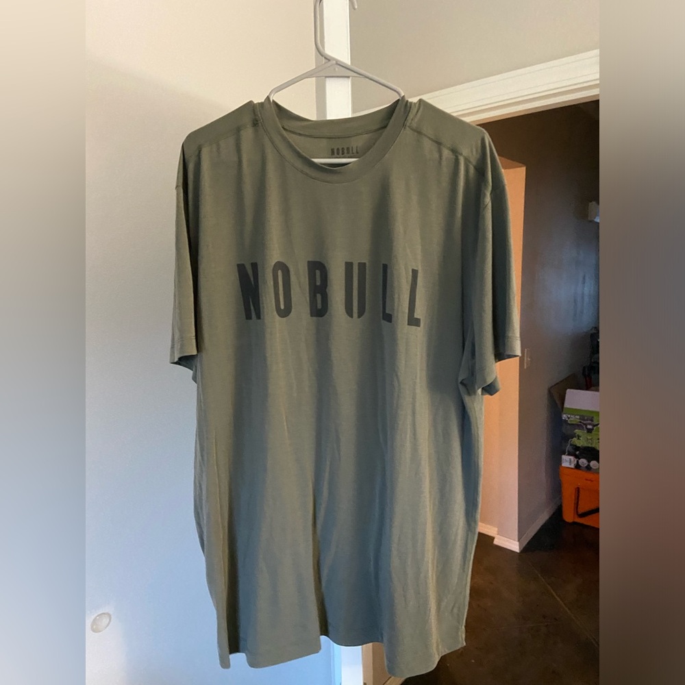 Nobull workout t shirt army green XXXL EUC
